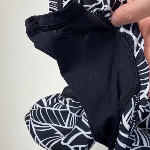 Lululemon Run A Marathon Leggings Crop Black Print Size 4 High Rise Yoga Pants - Picture 8 of 13